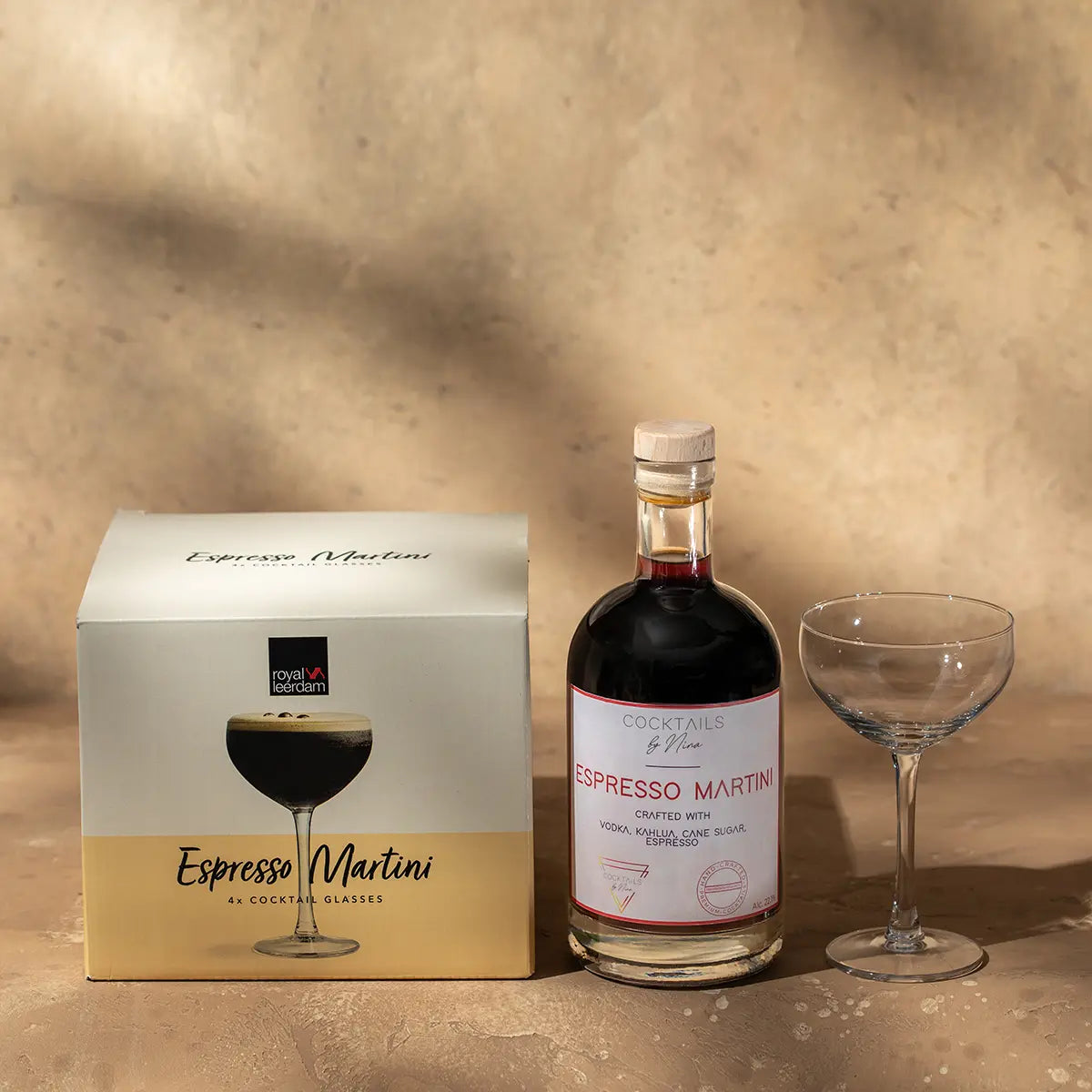 Espresso Martini (750ml) + 4 Espresso Martini glazen Cocktails by Nina Cocktail boxen Cocktailsbynina-Cocktails by Nina